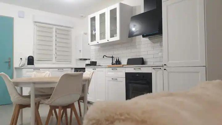 Chambre Calme Dans Une Maison Neuve Avec Jardin Billere 외부 사진